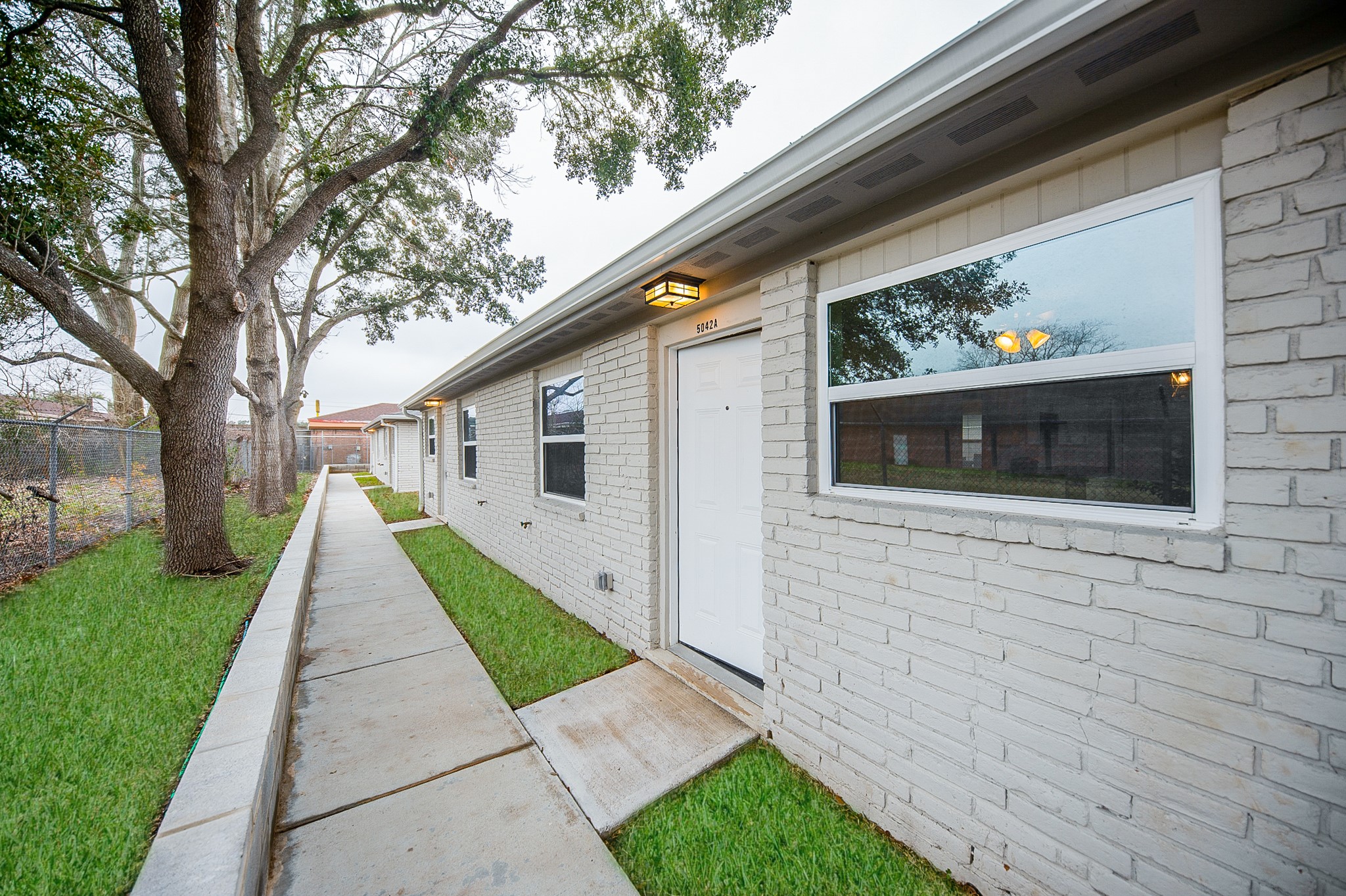 5040 Mallow Street, Unit B Houston, TX 77033 - Photo 1 of 19 Welcome Home to 5040 Mallow