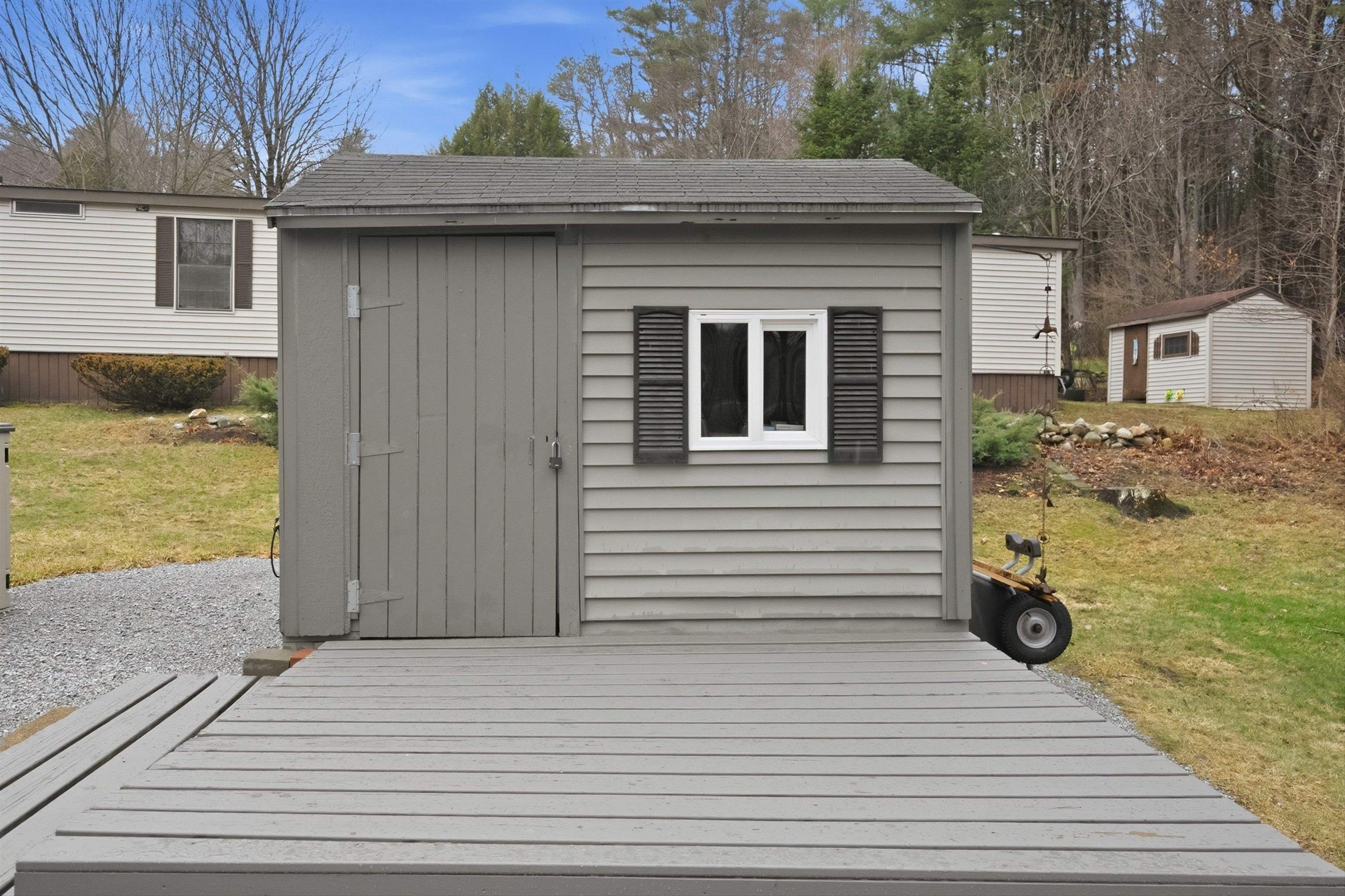 41 Mathew Circle Goffstown, NH 03045 - Photo 29 of 37