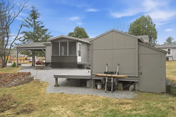 $215,000 | 41 Mathew Circle, Goffstown, NH 03045