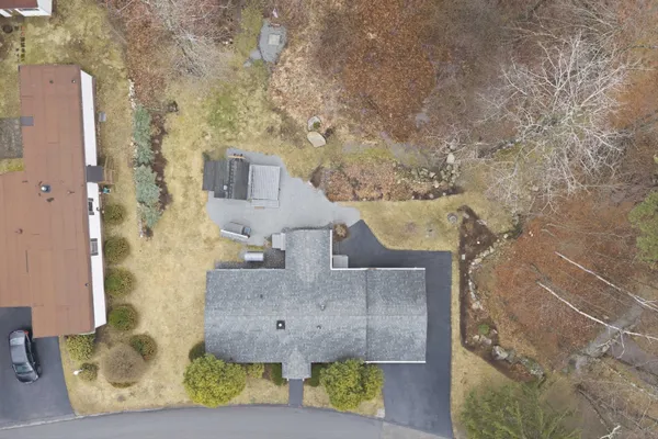 $215,000 | 41 Mathew Circle, Goffstown, NH 03045