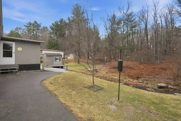 $215,000 | 41 Mathew Circle, Goffstown, NH 03045