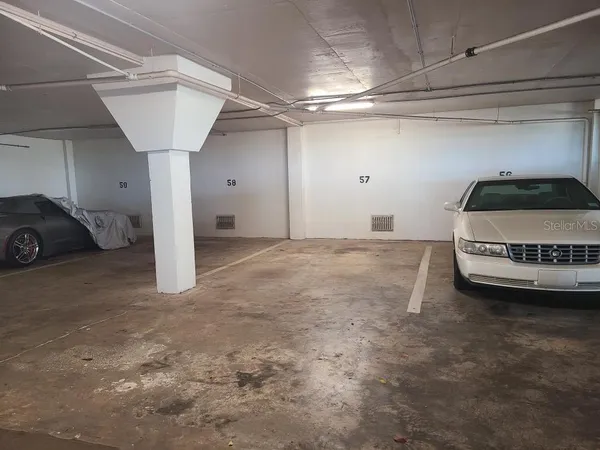 $3,300 | 1230 Gulf Boulevard, Unit 1507, Clearwater, FL 33767