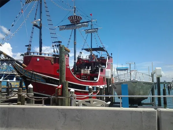 $3,300 | 1230 Gulf Boulevard, Unit 1507, Clearwater, FL 33767