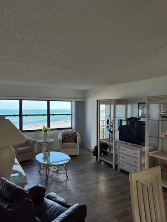 $3,300 | 1230 Gulf Boulevard, Unit 1507, Clearwater, FL 33767