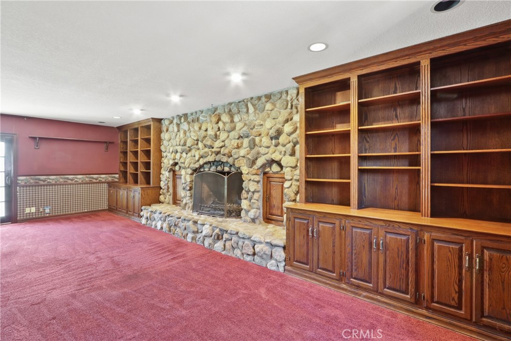3142 Quail Run Road Rossmoor, CA 90720 - Photo 17 of 35 Large den with attached bath on first floor