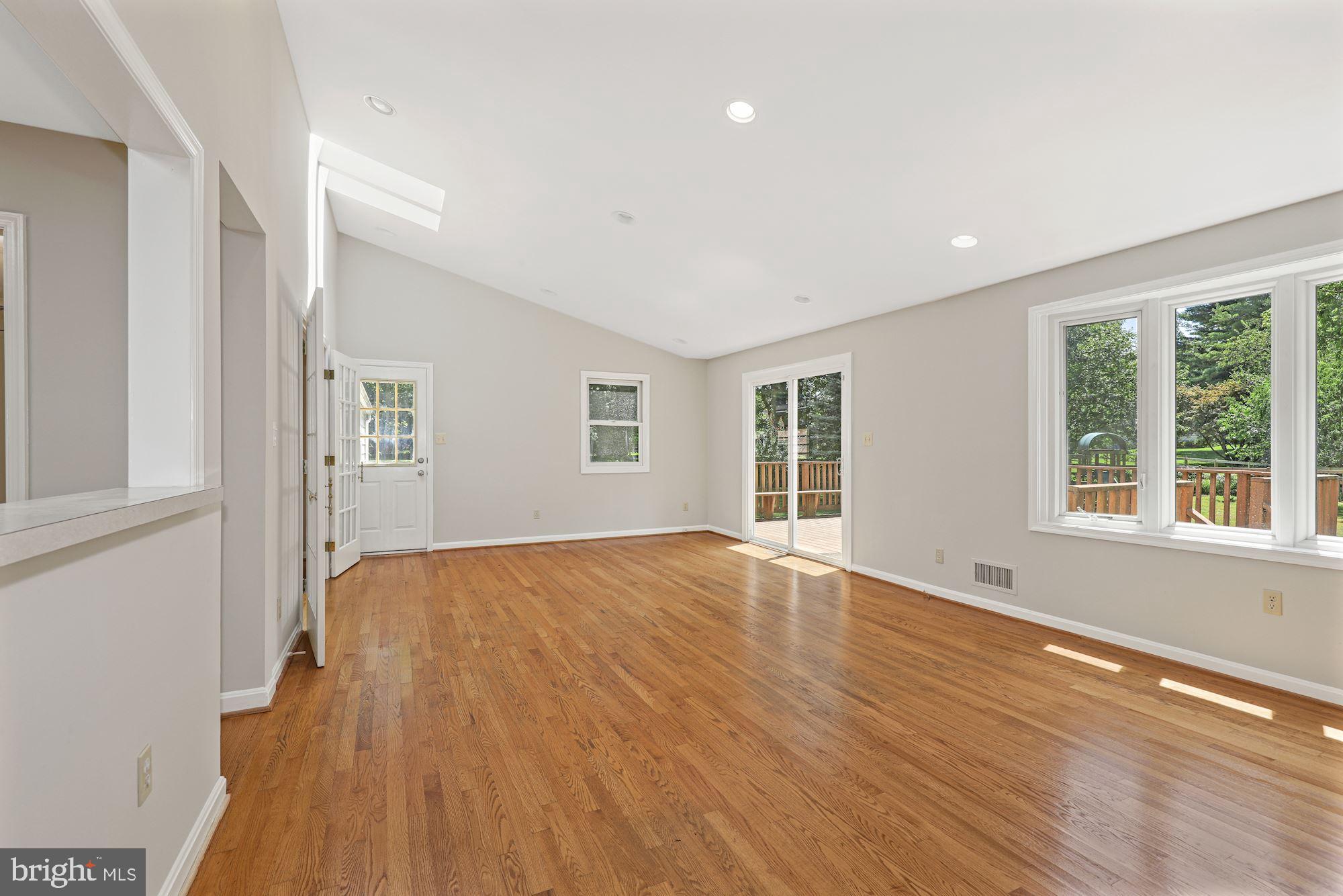 7308 Centennial Road Derwood, MD 20855 - Photo 10 of 36 Gallery Image 10