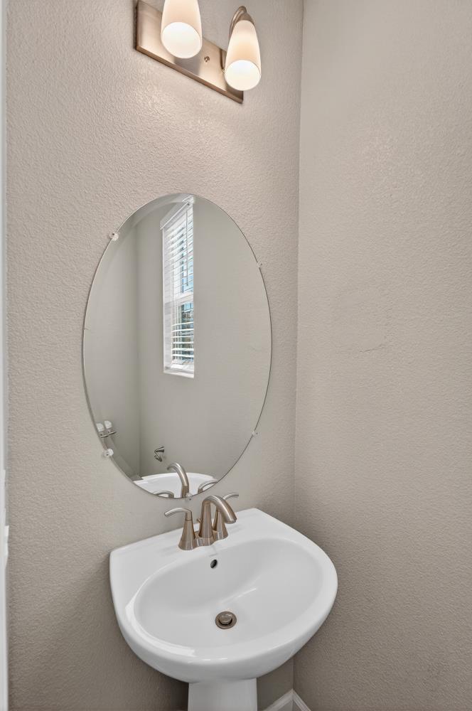 8195 Kramer Ranch Way Elk Grove, CA 95758 - Photo 19 of 52