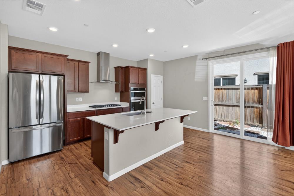 8195 Kramer Ranch Way Elk Grove, CA 95758 - Photo 8 of 52