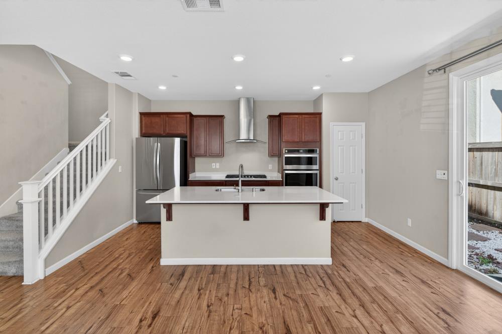 8195 Kramer Ranch Way Elk Grove, CA 95758 - Photo 9 of 52