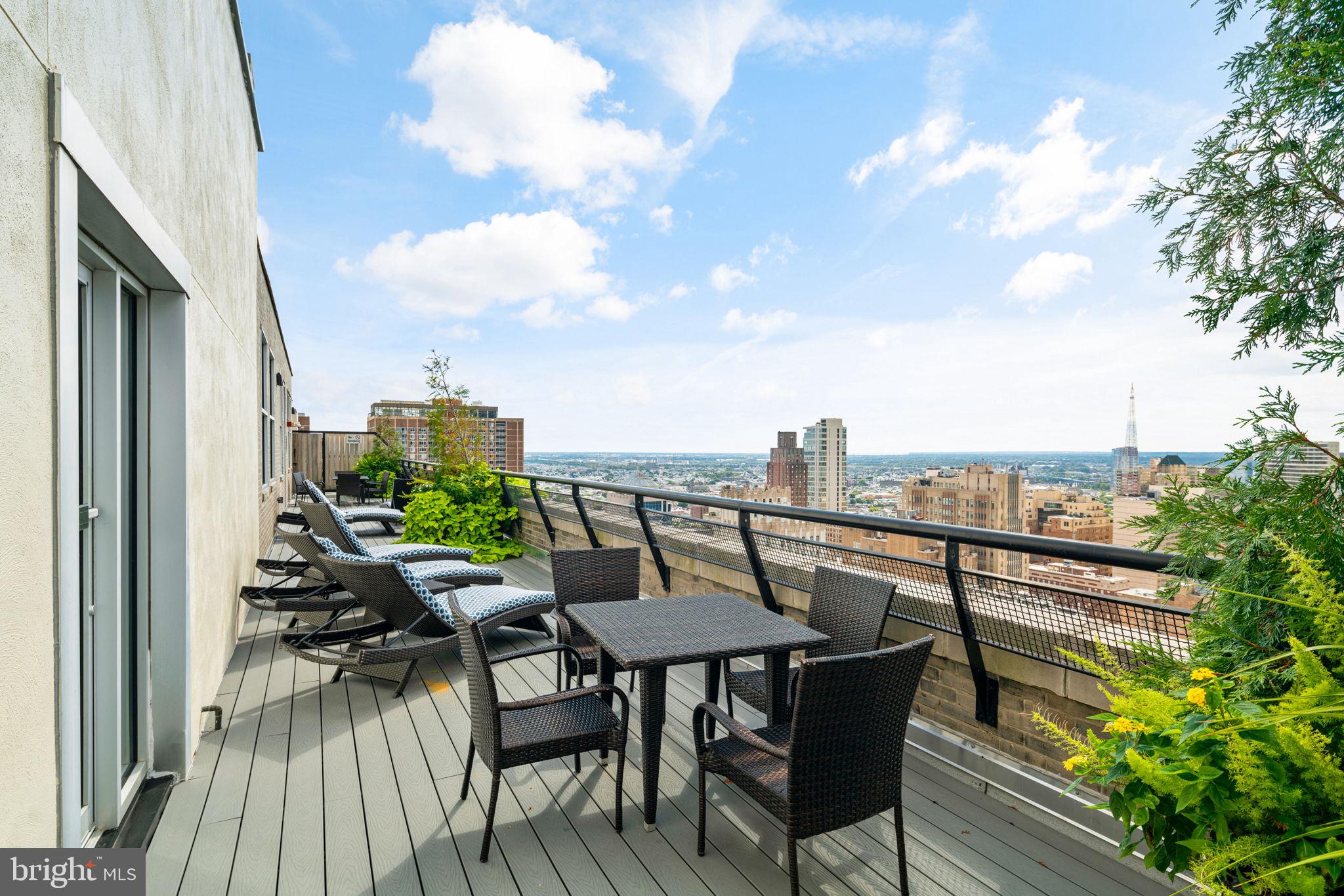 111 South 15th Street, Unit P306 Philadelphia, PA 19102 - Photo 27 of 35