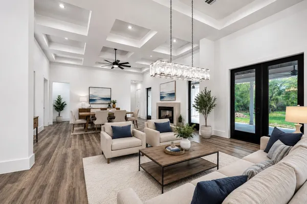 $955,000 | 32648 Dobbin-Huffsmith Road, Magnolia, TX 77354