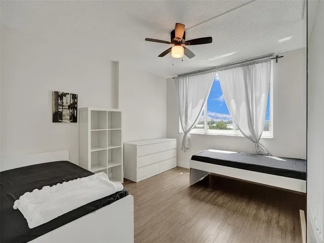 $279,000 | 4200 Hillcrest Drive, Unit 717, Hollywood, FL 33021