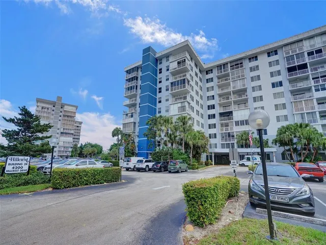 $279,000 | 4200 Hillcrest Drive, Unit 717, Hollywood, FL 33021