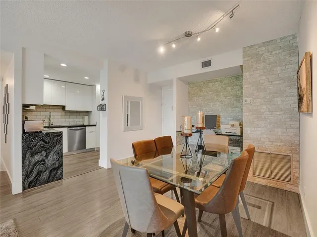 $279,000 | 4200 Hillcrest Drive, Unit 717, Hollywood, FL 33021