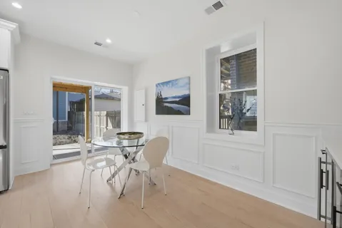 $1,250,000 | 2625 West Armitage Avenue, Chicago, IL 60647