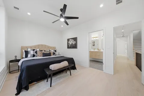 $1,250,000 | 2625 West Armitage Avenue, Chicago, IL 60647