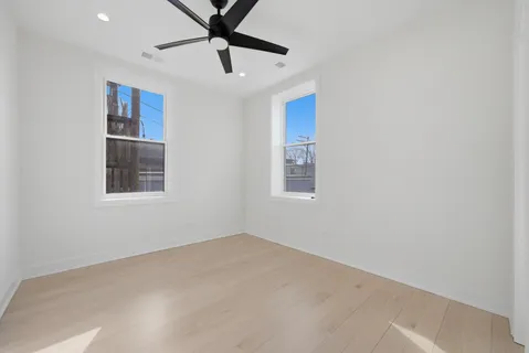 $1,250,000 | 2625 West Armitage Avenue, Chicago, IL 60647