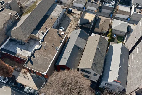 $1,250,000 | 2625 West Armitage Avenue, Chicago, IL 60647