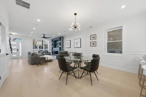 $1,250,000 | 2625 West Armitage Avenue, Chicago, IL 60647