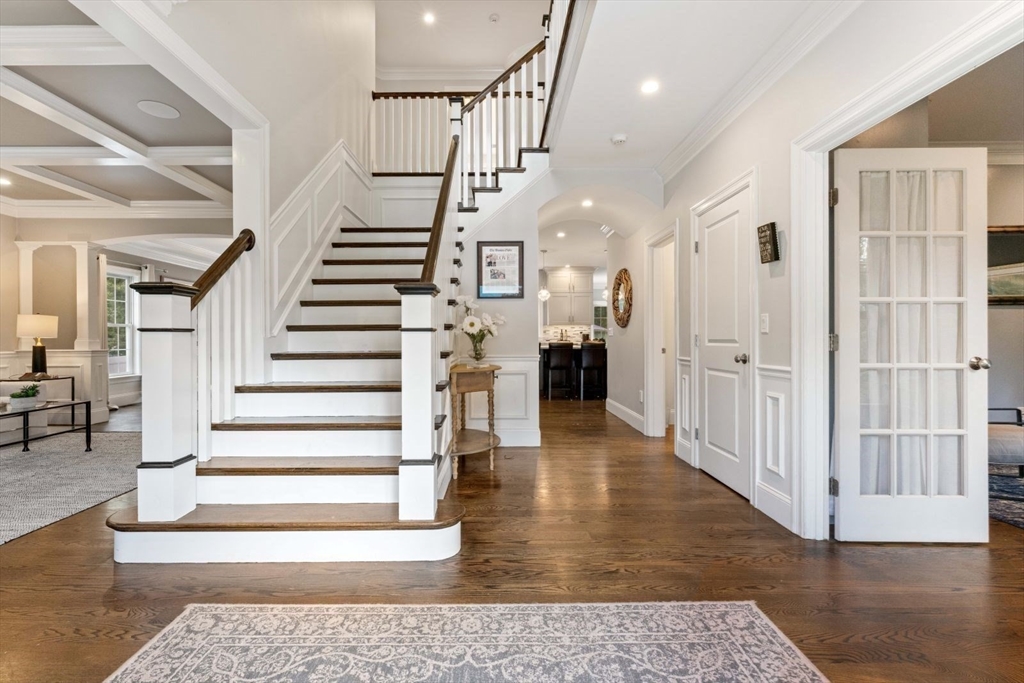28 Old Farm Road Needham, MA 02492 - Photo 3 of 41 Gallery Image 3