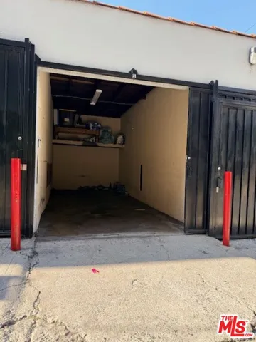 $2,300 | 2830 West 3rd Street, Los Angeles, CA 90057