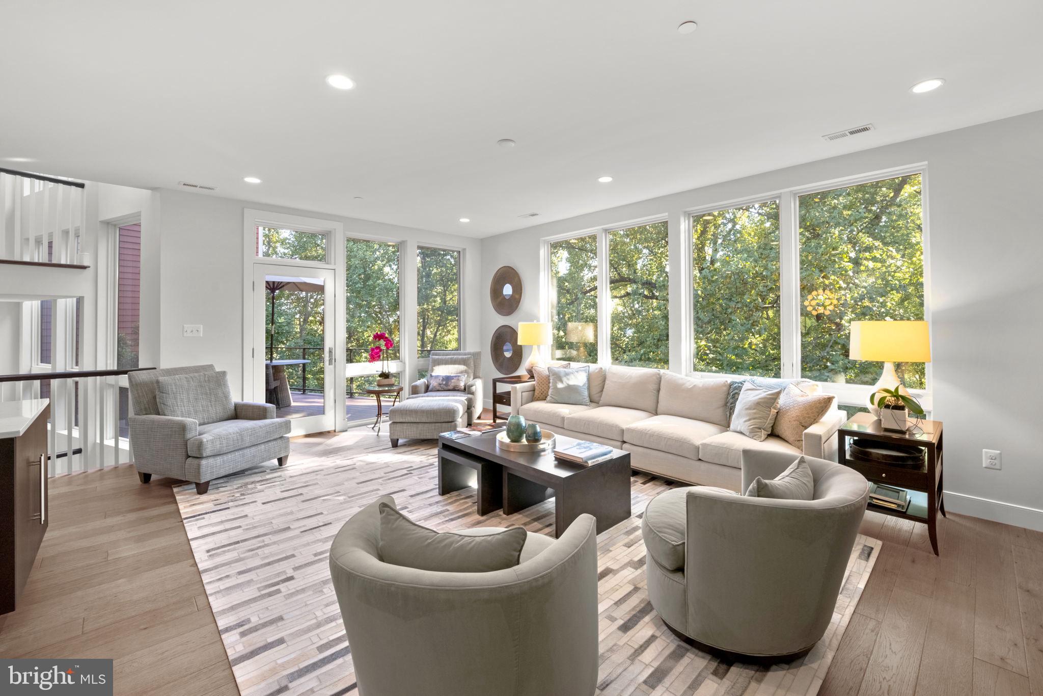 606 Brookes Ridge Court Bethesda, MD 20816 - Photo 14 of 41 Living Room adjacent to private deck