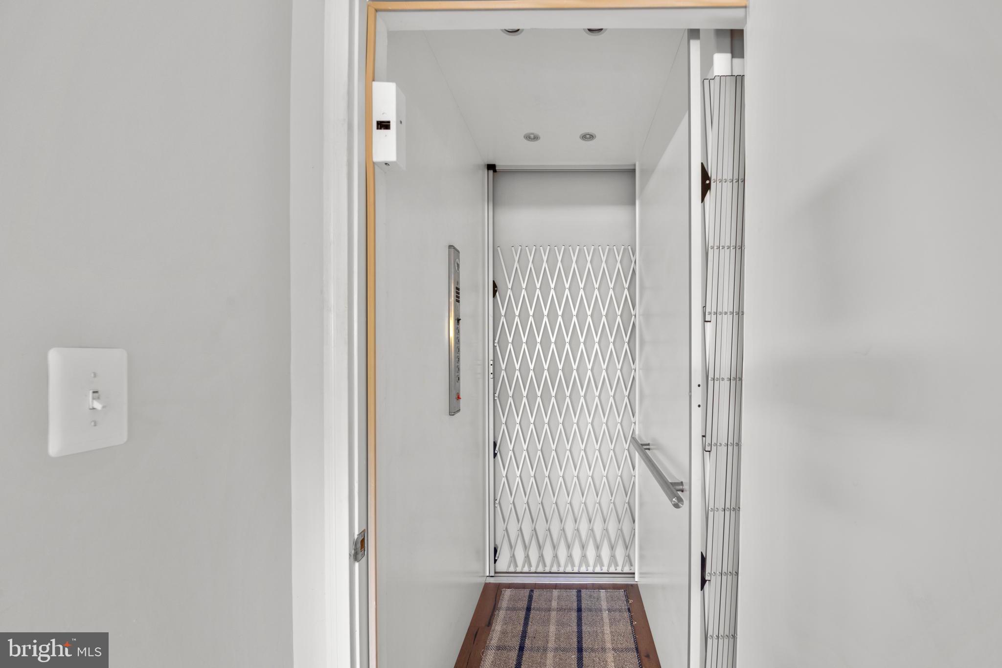 606 Brookes Ridge Court Bethesda, MD 20816 - Photo 36 of 41 Elevator from Garage to Rooftop Deck