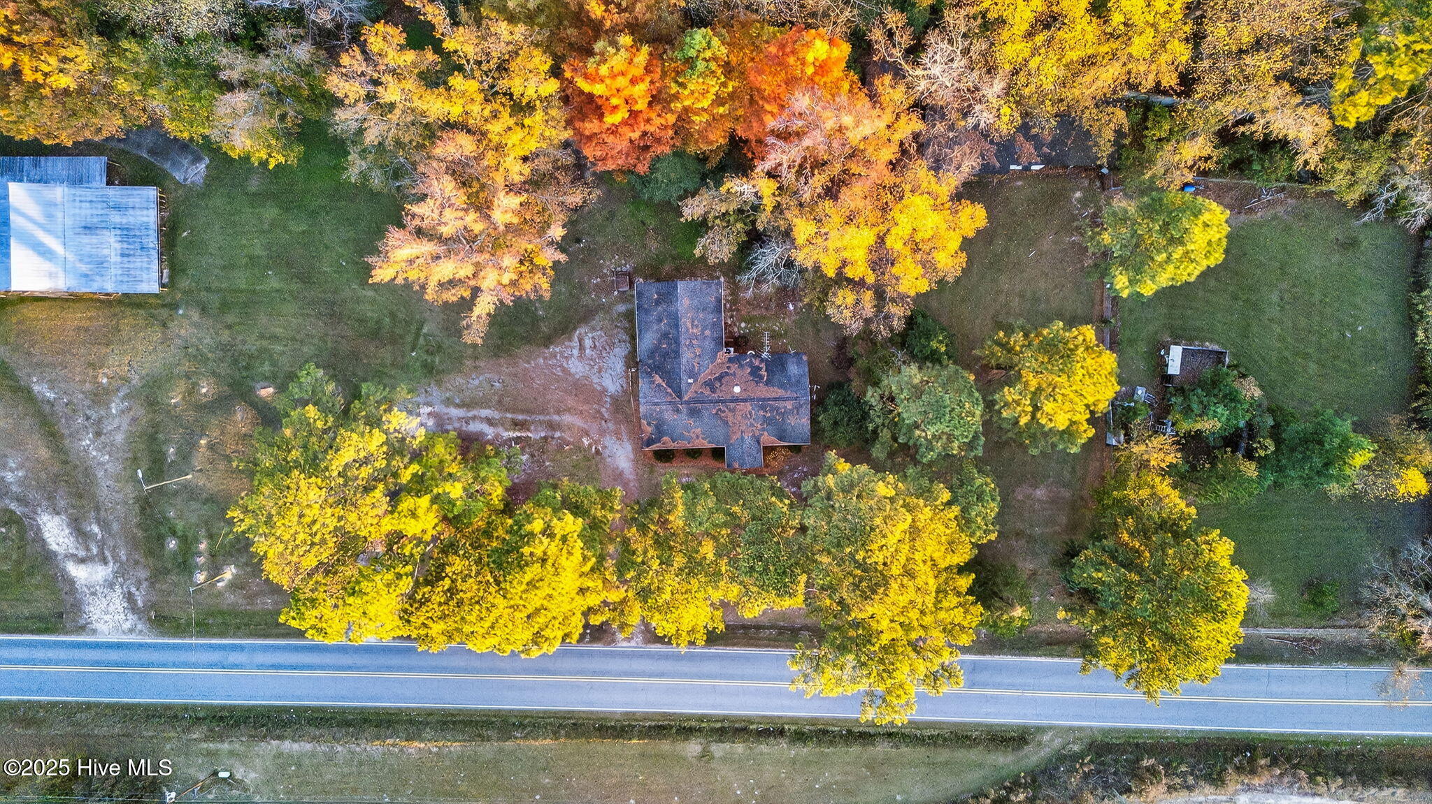 4509 Steven's Chapel Road Smithfield, NC 27577 - Photo 55 of 68 54-web-or-mls-DJI_20251114165303_0500_D