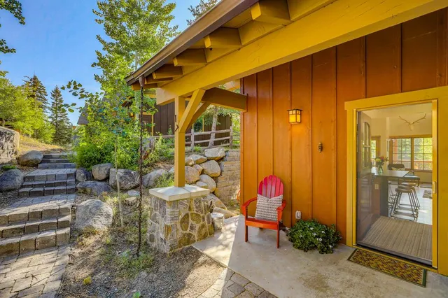 $895,000 | 17 Golden Bench Court, Donnelly, ID 83615