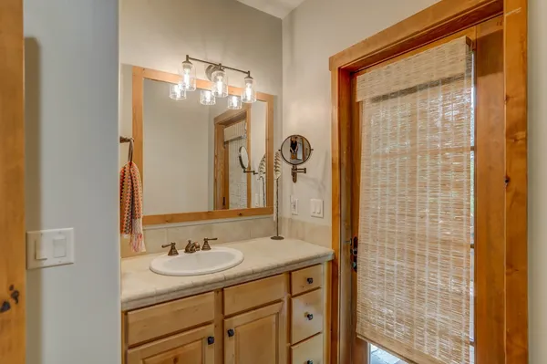 $875,000 | 17 Golden Bench Court, Donnelly, ID 83615