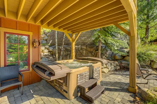 $875,000 | 17 Golden Bench Court, Donnelly, ID 83615
