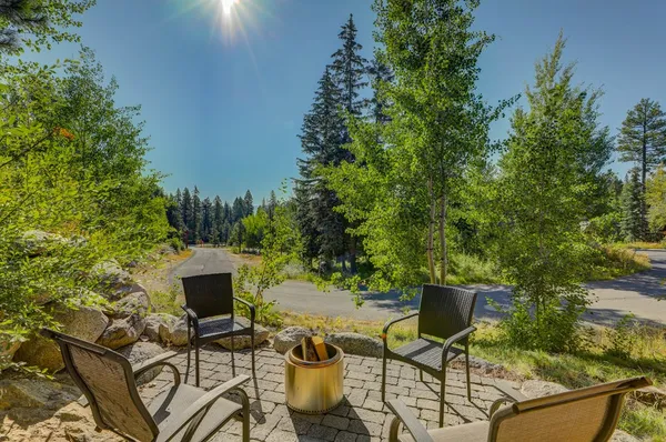 $875,000 | 17 Golden Bench Court, Donnelly, ID 83615