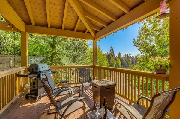 $875,000 | 17 Golden Bench Court, Donnelly, ID 83615