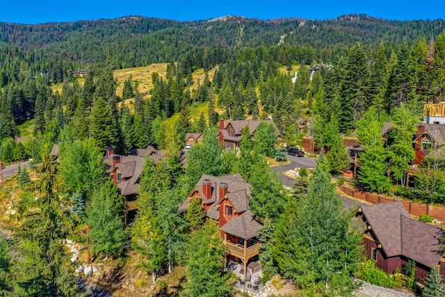 $895,000 | 17 Golden Bench Court, Donnelly, ID 83615