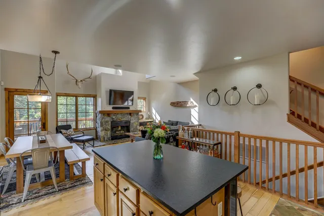 $895,000 | 17 Golden Bench Court, Donnelly, ID 83615