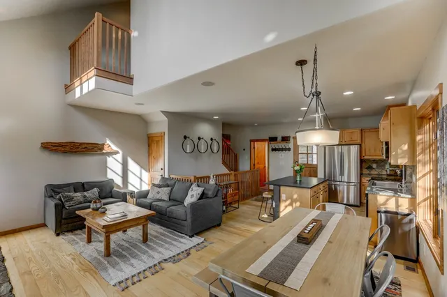 $895,000 | 17 Golden Bench Court, Donnelly, ID 83615