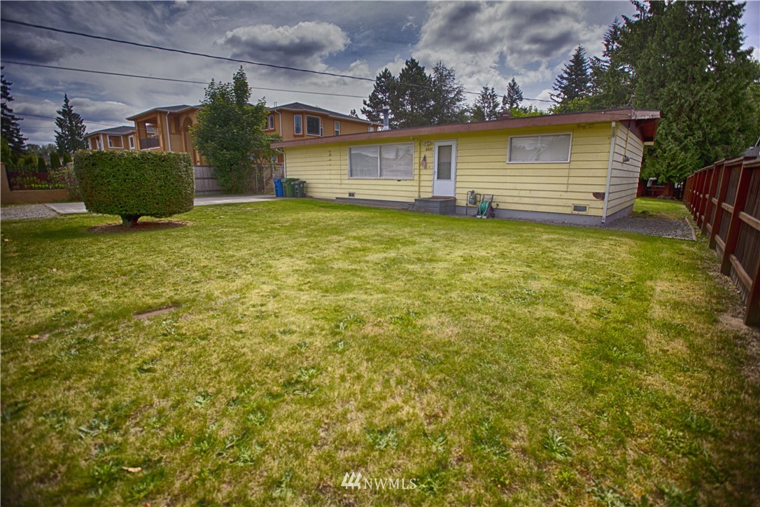 4921 Northeast 7th Place Renton, WA 98059 - Photo 1 of 20 Gallery Image 1