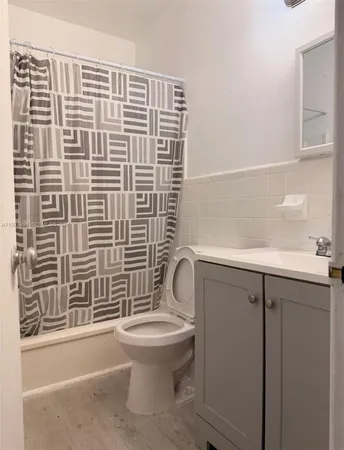 $1,450 | 7717 Byron Avenue, Unit 9, Miami Beach, FL 33141