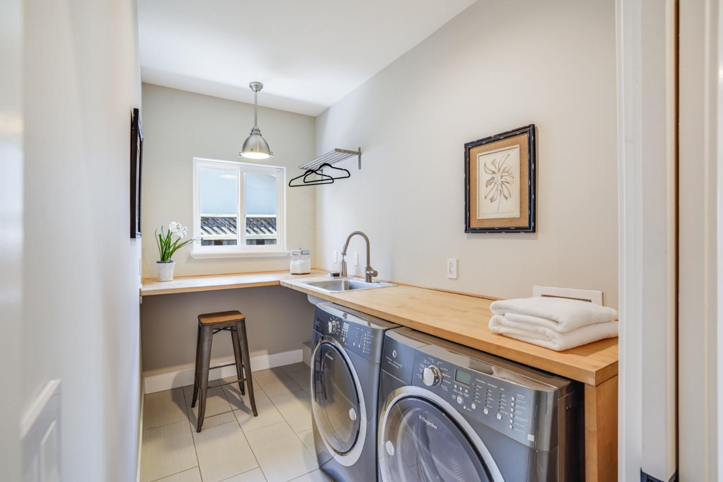 1564 Meadow Lane Mountain View, CA 94040 - Photo 28 of 36 a utility room with a sink dryer and washer