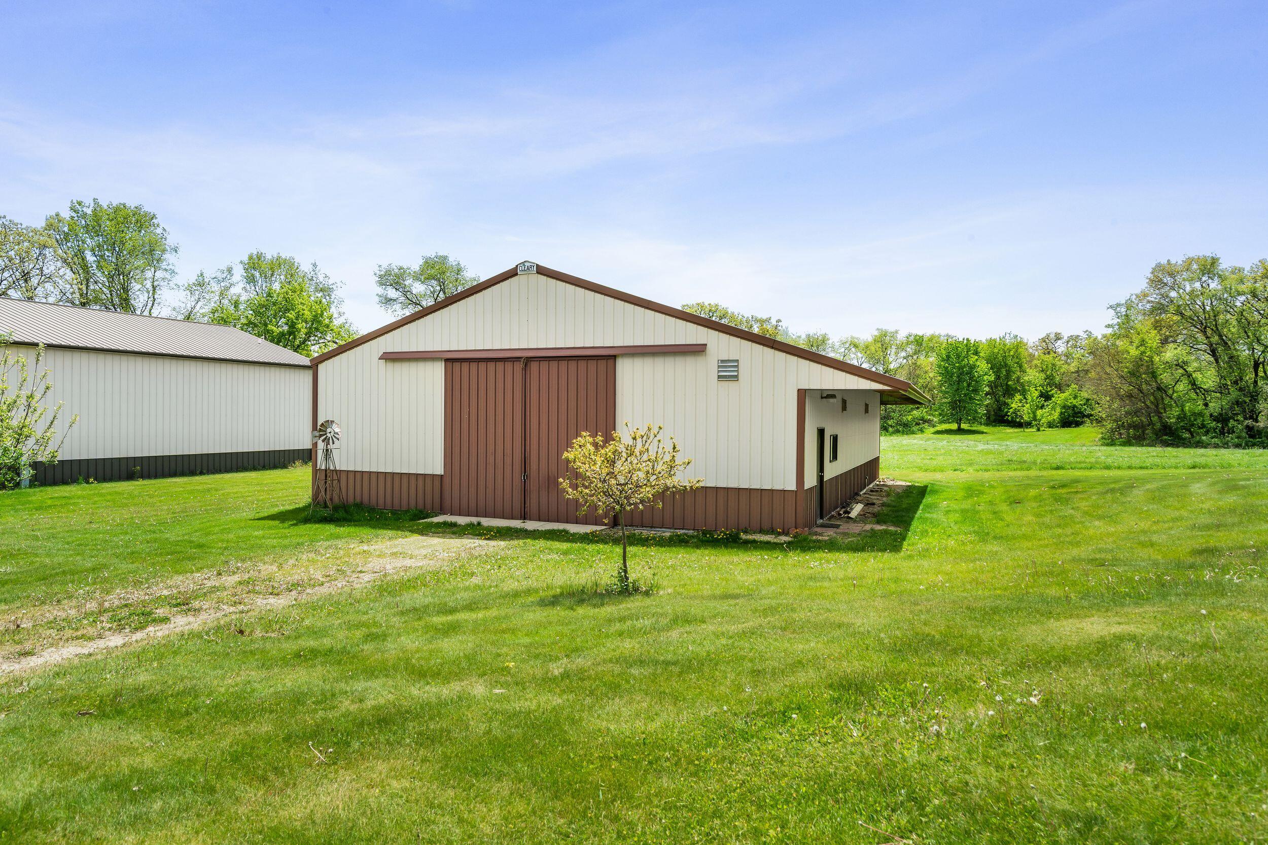 4613 West Rutland Road Rutland, WI 53521 - Photo 53 of 57 Exterior_03705