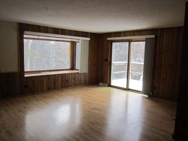 643 Springview Drive Eagle River, WI 54521 - Photo 3 of 8 Gallery Image 3