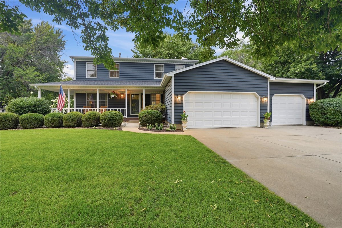 15 Fox Creek Road Towanda, IL 61776 - Photo 1 of 72 Gallery Image 1