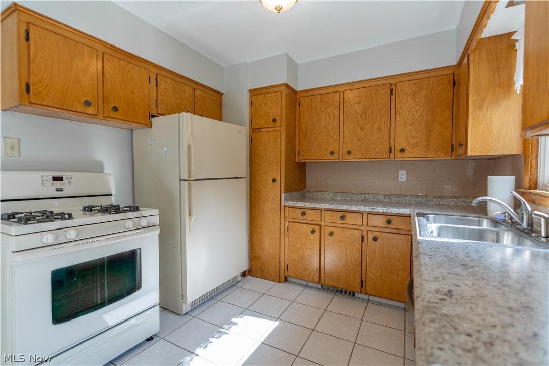 5644 Myers Road Akron, OH 44319 - Photo 14 of 33