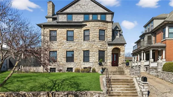 $1,250,000 | 1734 Jefferson Street, Kansas City, MO 64108