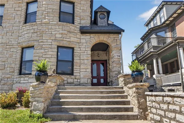 $1,250,000 | 1734 Jefferson Street, Kansas City, MO 64108