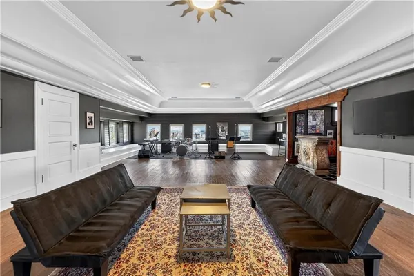 $1,250,000 | 1734 Jefferson Street, Kansas City, MO 64108