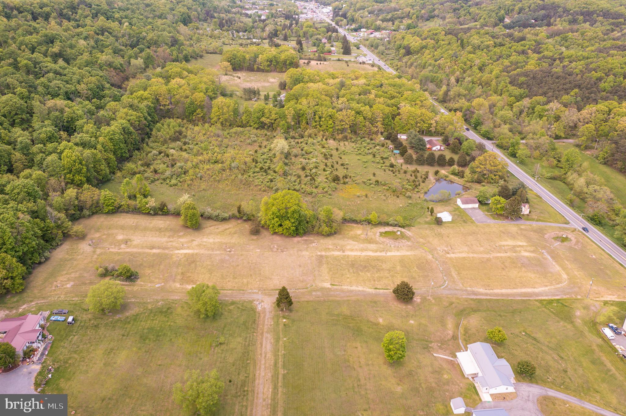 522 Us Route Berkeley Springs, WV 25411 - Photo 13 of 31 Gallery Image 13