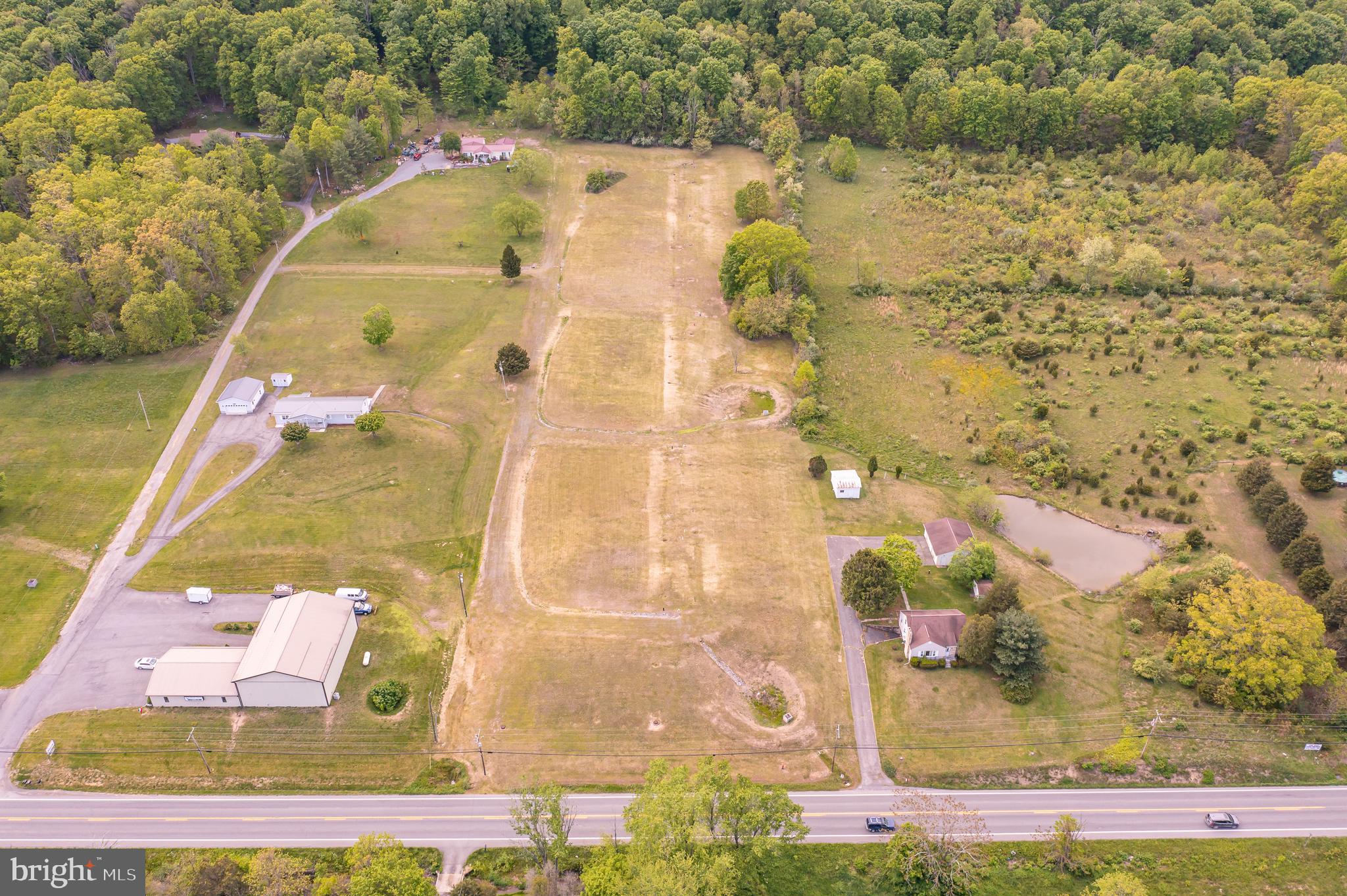 522 Us Route Berkeley Springs, WV 25411 - Photo 15 of 31 Gallery Image 15