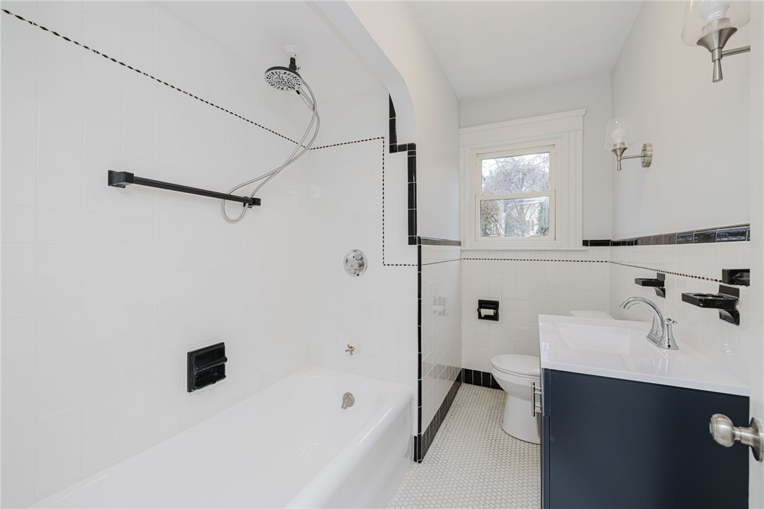 1120 West Shore Road Warwick, RI 02889 - Photo 12 of 50 Gallery Image 12