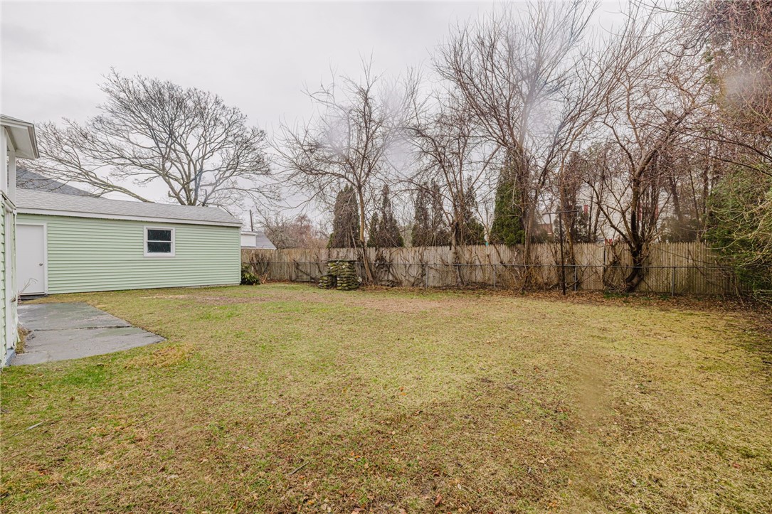1120 West Shore Road Warwick, RI 02889 - Photo 4 of 50 Gallery Image 4